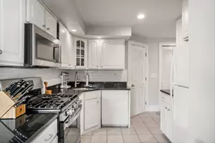 85 F St, Boston, MA 02127 - Photo 6