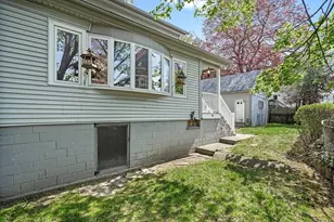 273 Rogers St, Lowell, MA 01852 - Photo 38