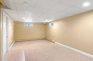 103 Barker St, North Andover, MA 01845 - Photo 36