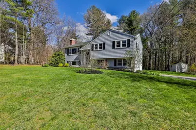 26 Clover Hill Drive, Chelmsford, MA 01824 - Photo 2