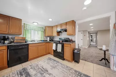 27 Central St, Newbury, MA 01922 - Photo 30