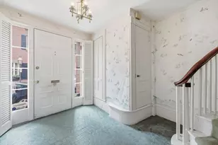 11 West Cedar, Boston, MA 02108 - Photo 2