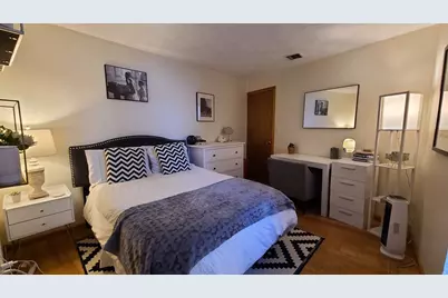 3 Holden Court, Boston, MA 02109 - Photo 4