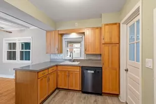 20 Greystone Ave, Haverhill, MA 01835 - Photo 4