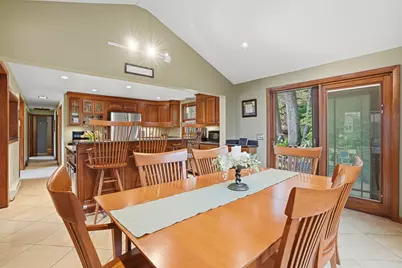 460 Lake Ave, Worcester, MA 01604 - Photo 16