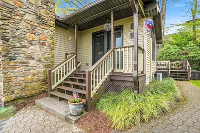 460 Lake Ave, Worcester, MA 01604 - Photo 2
