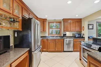 460 Lake Ave, Worcester, MA 01604 - Photo 8