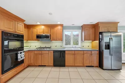 8 Villanova Dr, Westford, MA 01886 - Photo 8