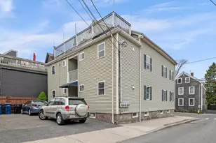 33 Essex St, Salem, MA 01970 - Photo 4