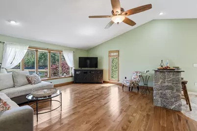128-R School St, Granby, MA 01033 - Photo 10