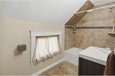 79 Central St, Auburn, MA 01501 - Photo 18