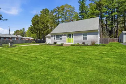 22 Rosedale Ave, Springfield, MA 01128 - Photo 4