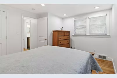 22 Rosedale Ave, Springfield, MA 01128 - Photo 22