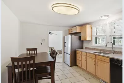 22 Rosedale Ave, Springfield, MA 01128 - Photo 12