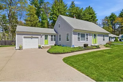 22 Rosedale Ave, Springfield, MA 01128 - Photo 2
