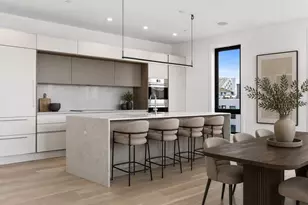 118 B St, Boston, MA 02127 - Photo 2