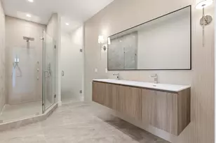 118 B St, Boston, MA 02127 - Photo 8