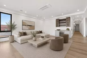 118 B St, Boston, MA 02127 - Photo 6