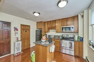 6 Bedford St, Somerville, MA 02143 - Photo 2