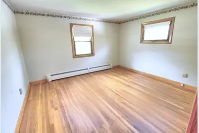 94 Leroy St, Fitchburg, MA 01420 - Photo 10