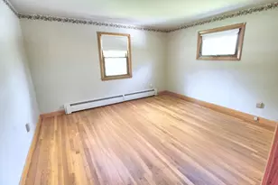 94 Leroy St, Fitchburg, MA 01420 - Photo 10