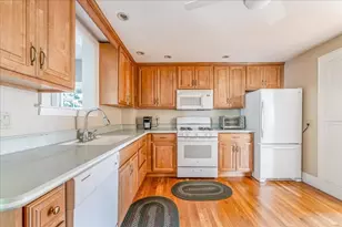 41 Wallace Rd, Quincy, MA 02169 - Photo 6
