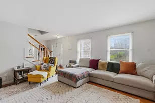 11 Roseanna Park Dr, Waltham, MA 02452 - Photo 8
