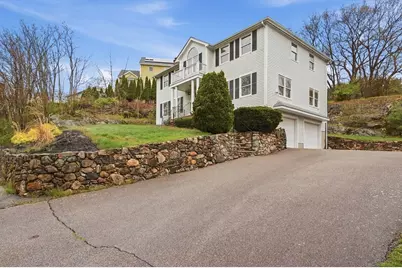 11 Roseanna Park Dr, Waltham, MA 02452 - Photo 4