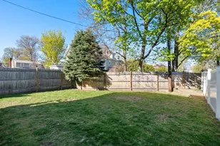 18 Hovey St, Newton, MA 02458 - Photo 34