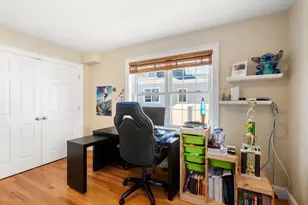 18 Hovey St, Newton, MA 02458 - Photo 20