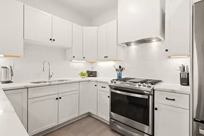 300 Albion Rd #302, Bedford, MA 01730 - Photo 8