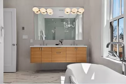 561 East Broadway, Boston, MA 02127 - Photo 38