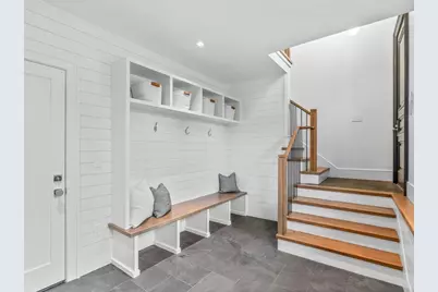 561 East Broadway, Boston, MA 02127 - Photo 36