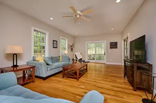246 Hadley St, South Hadley, MA 01075 - Photo 10