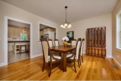 246 Hadley St, South Hadley, MA 01075 - Photo 12