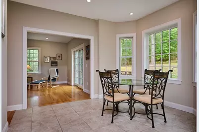 246 Hadley St, South Hadley, MA 01075 - Photo 10