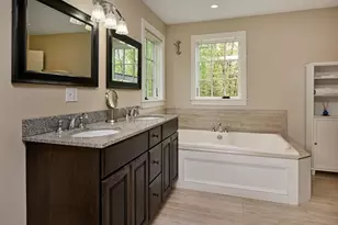246 Hadley St, South Hadley, MA 01075 - Photo 18