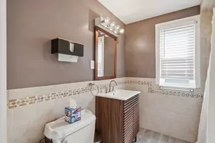 139 Sycamore St, Belmont, MA 02478 - Photo 16
