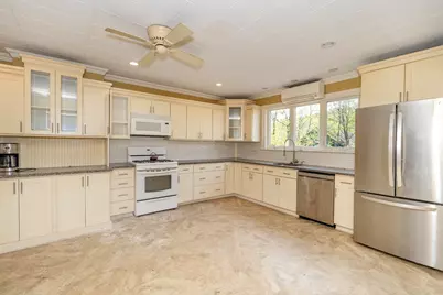 3 Lake Ave #3, Amesbury, MA 01913 - Photo 2