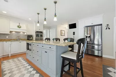 42 Shining Rock Dr, Northbridge, MA 01534 - Photo 4