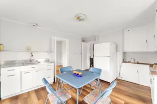 41 Mt Hope St, Boston, MA 02131 - Photo 6