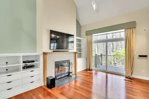 32 Bishops Forest Dr, Waltham, MA 02452 - Photo 4