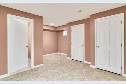 32 Bishops Forest Dr #32, Waltham, MA 02452 - Photo 22
