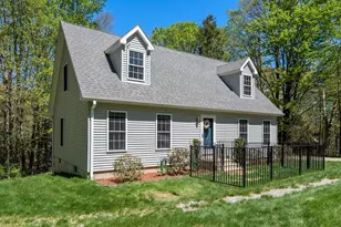 9 Lois Ln, Holland, MA 01521 - Photo 1