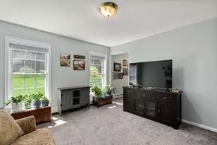 9 Lois Ln, Holland, MA 01521 - Photo 10