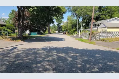 4 Anderson St, Peabody, MA 01960 - Photo 10