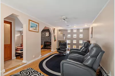 4 Anderson St, Peabody, MA 01960 - Photo 6