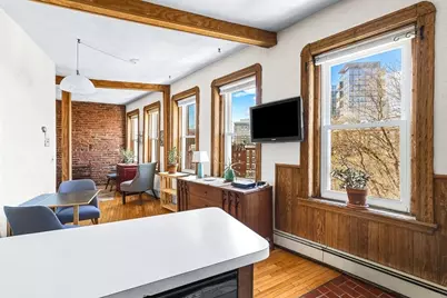 31 Snow Hill St #3, Boston, MA 02113 - Photo 1