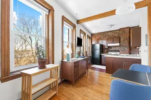 31 Snow Hill St, Boston, MA 02113 - Photo 2