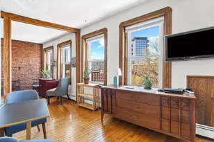 31 Snow Hill St, Boston, MA 02113 - Photo 6